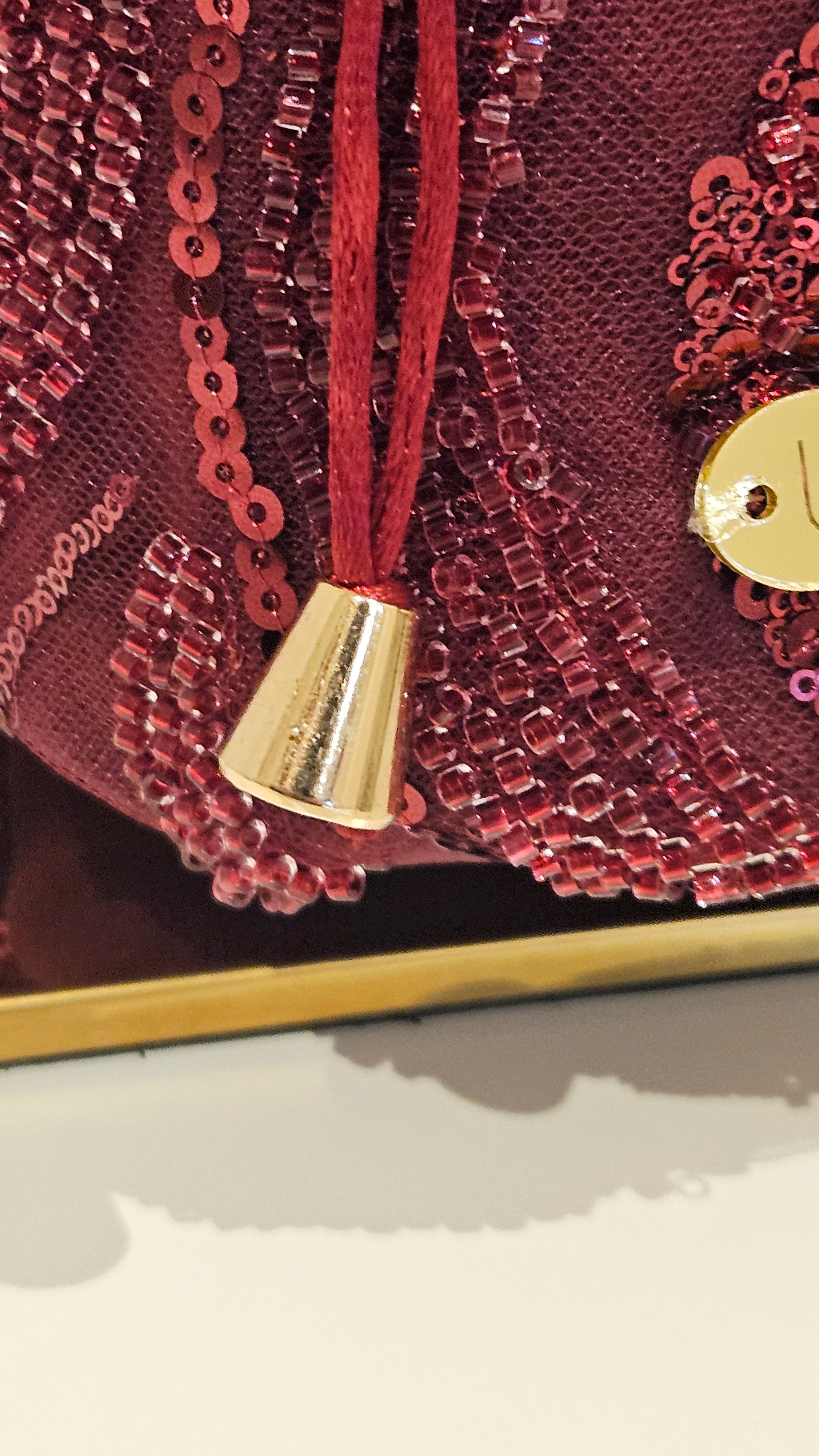 Bolso Bombonera Glam – Terciopelo con Lentejuelas