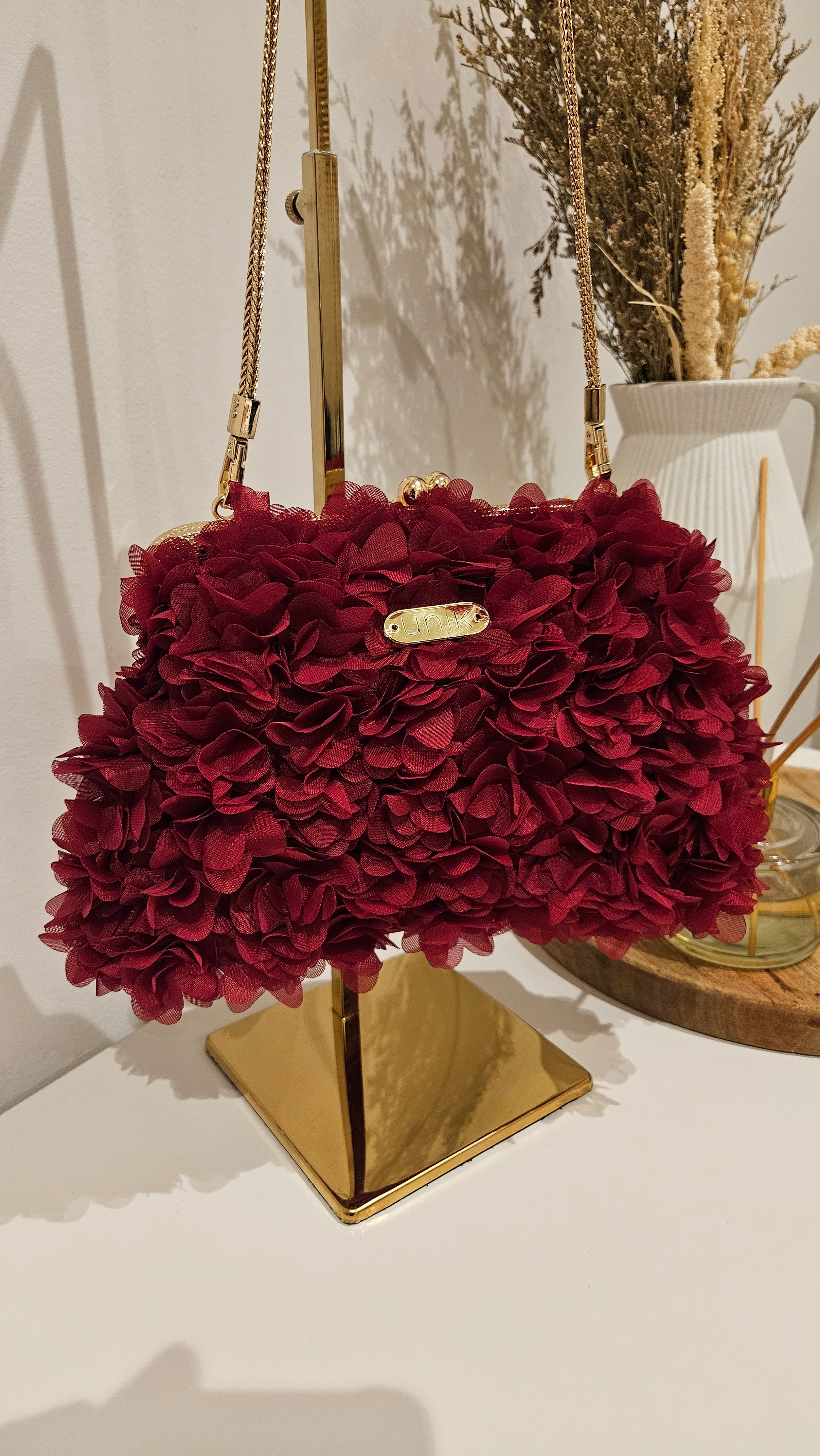 Bolso Miss – Crochet Artesanal con Flores de Tela