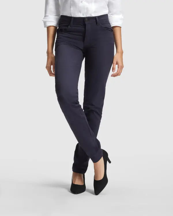 Pantalón largo de mujer entallado con tejido resistente y confortable Vetonek