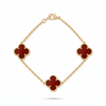 Pulsera Amuleto de Tréboles en Esmalte Rojo – 100% Acero Bañado en Oro 18K
