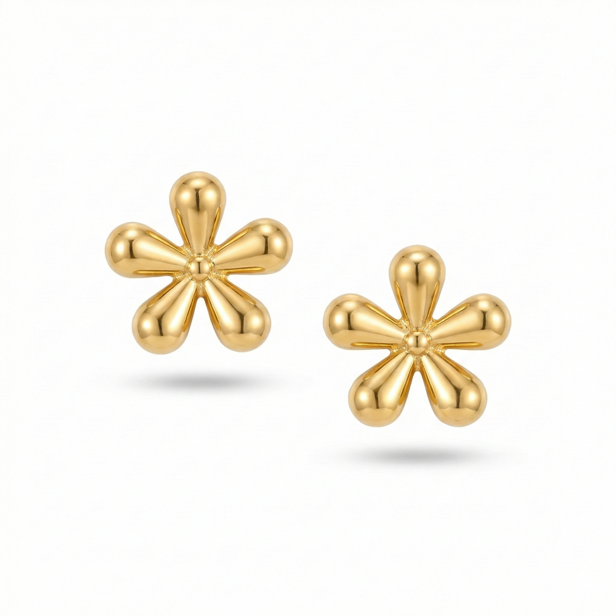 Pendientes de Botón con Diseño de Flor/Estrella Irregular - 100% Acero Bañado en Oro 18K