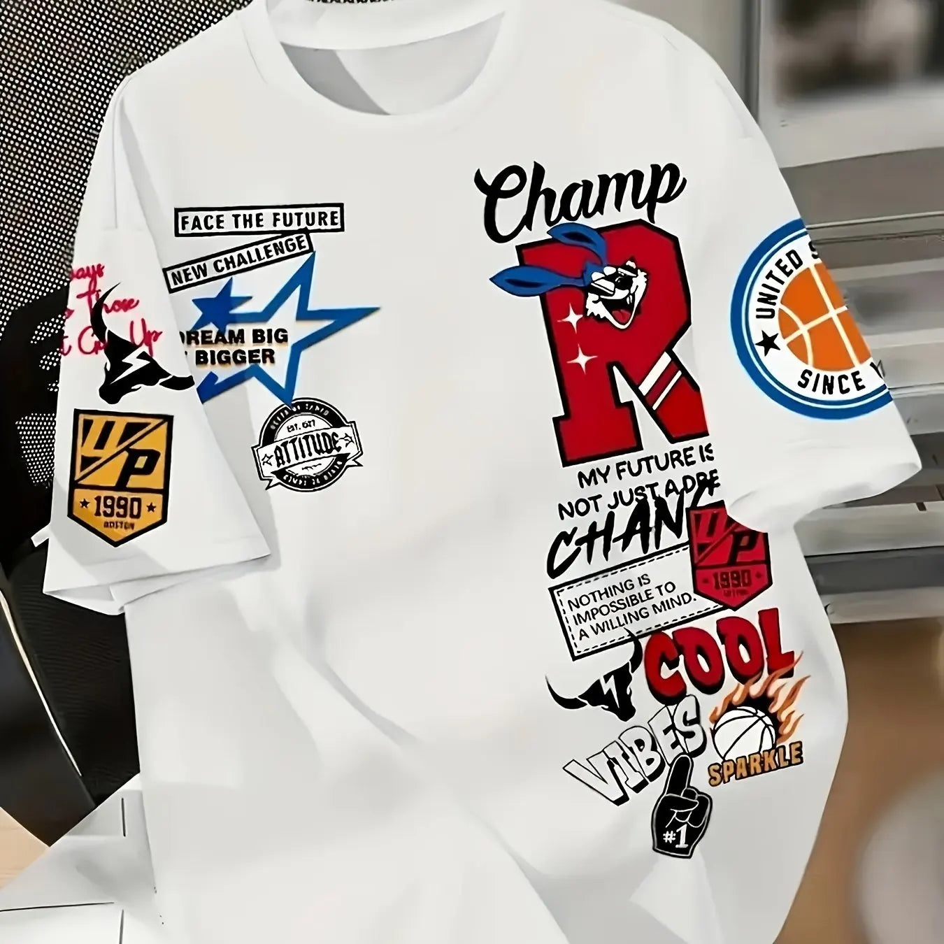 Camiseta Gráfica Estampado Total Hombre — Streetwear Casual