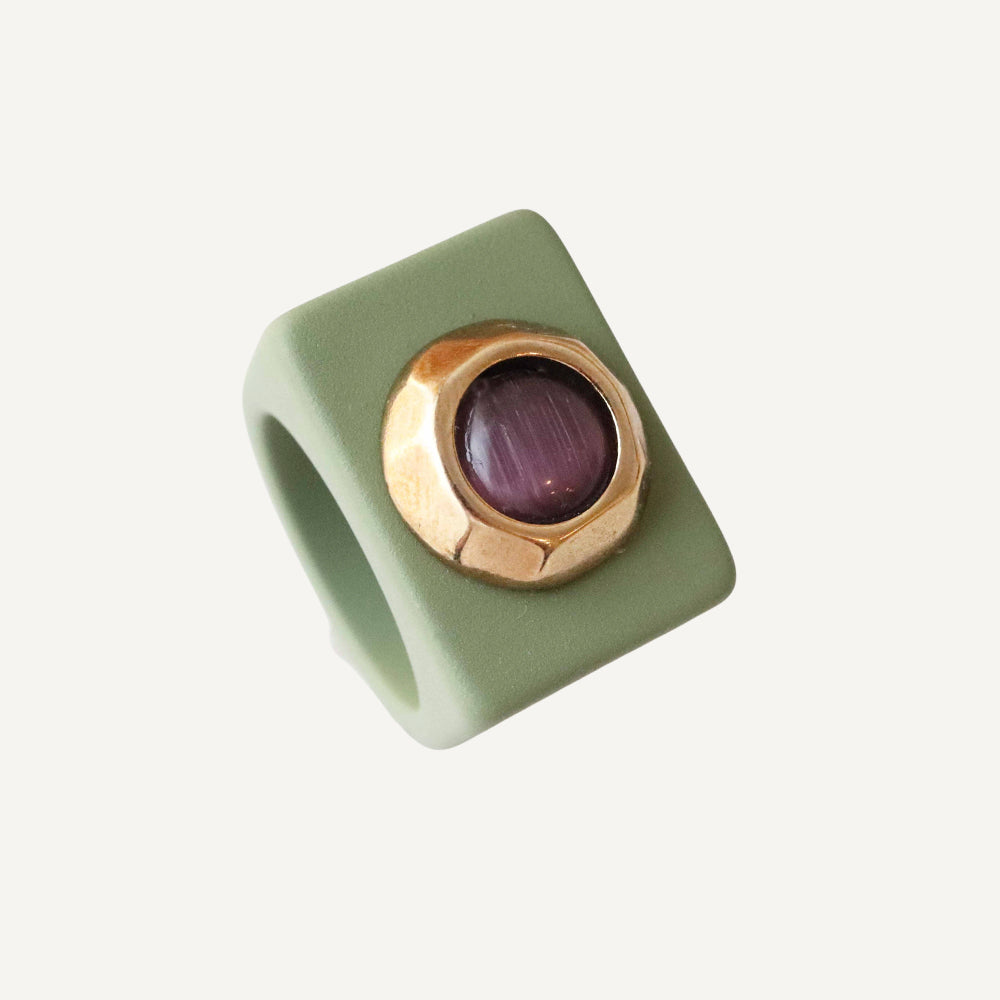 Anillo mujer Verde con selenita lila SAIRA