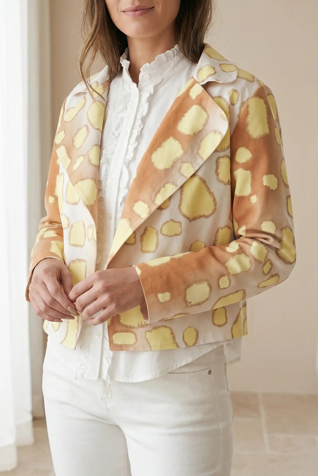 Blazer Biker Antelina estampado vaca amarilla