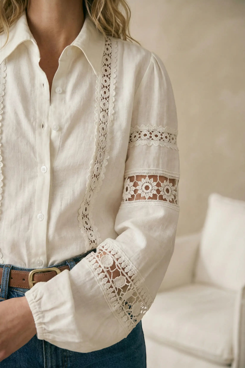 Blusa Blanca Encaje Soleil manga larga calada primavera