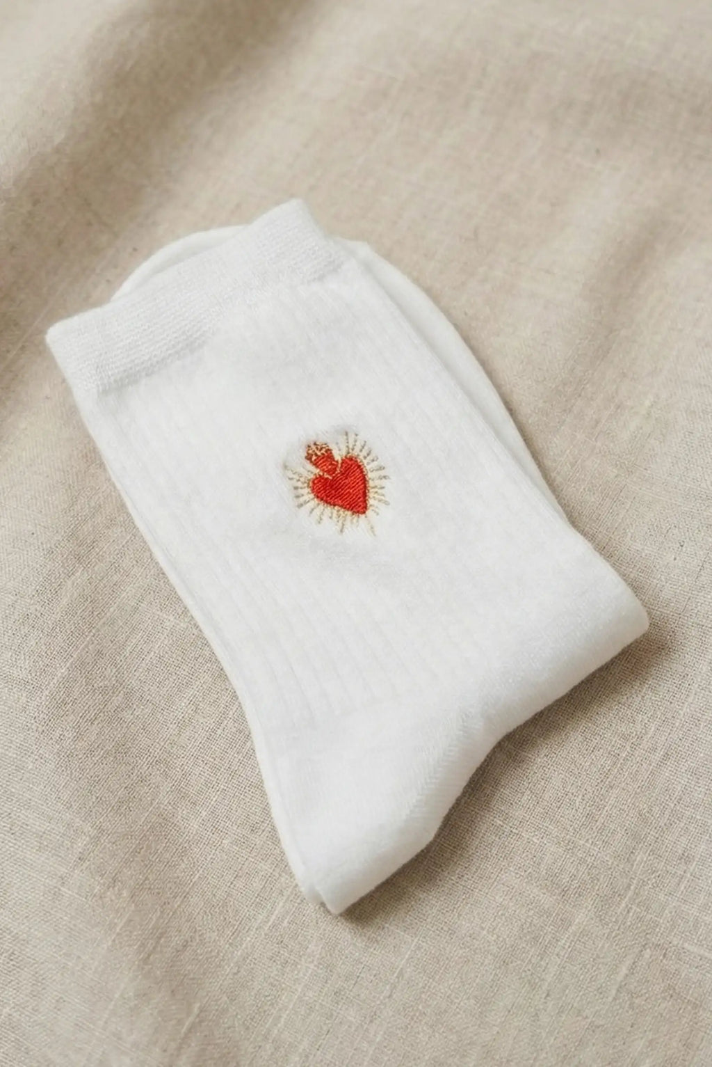 Calcetines Mujer Algodón Blancos con Corazón Bordado | Calcetines Originales