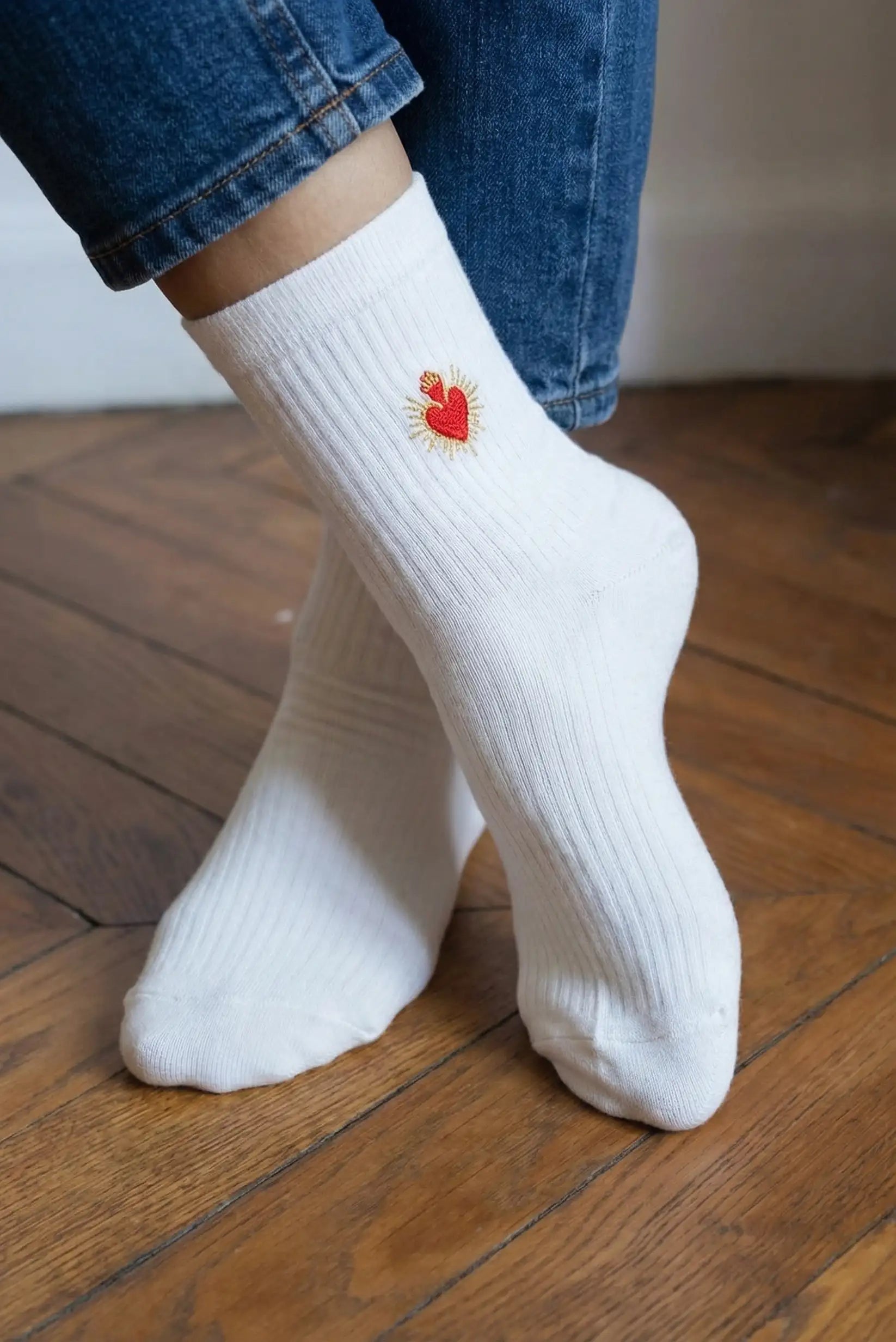 Calcetines Mujer Algodón Blancos con Corazón Bordado | Calcetines Originales