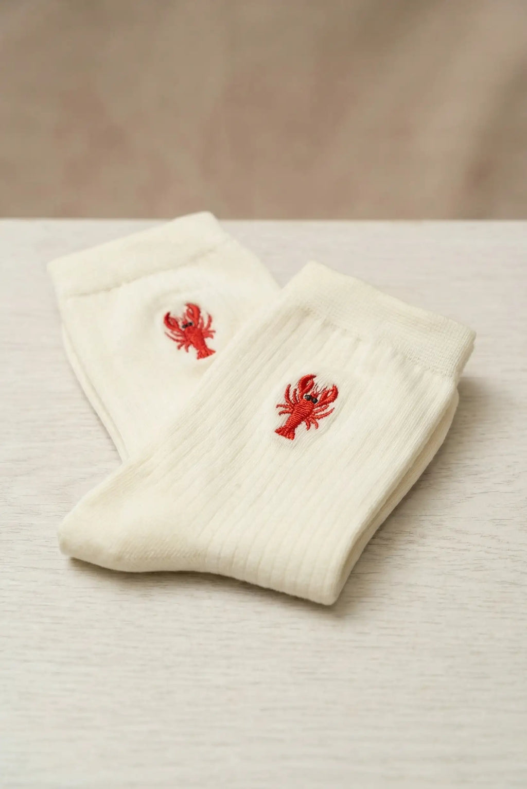 Calcetines Mujer Algodón Blancos con Langosta Roja | Calcetines Originales