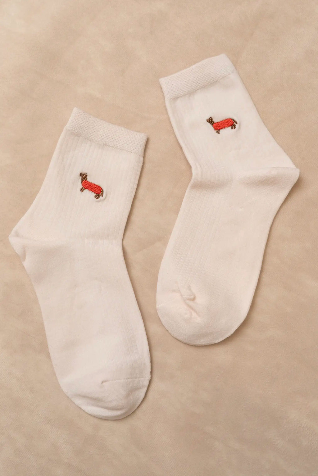 Calcetines Mujer Algodón Blancos con Perro Bordado | Calcetines Originales