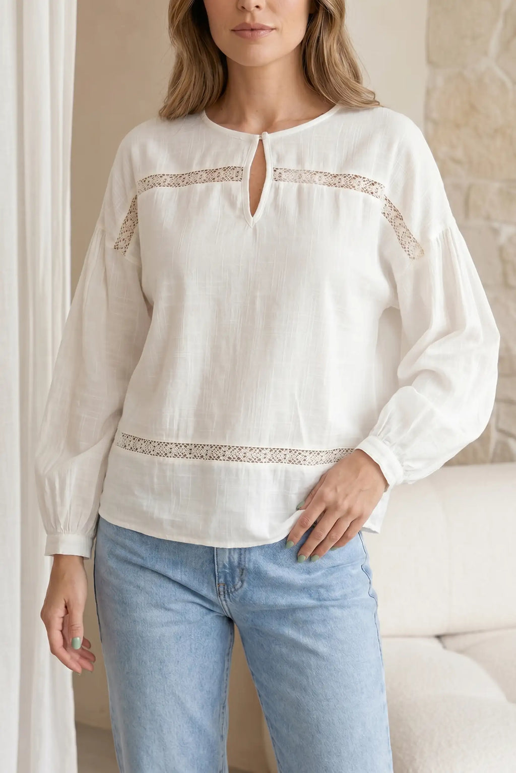 Blusa Blanca Mujer Formentera – Ligereza y Estilo Boho