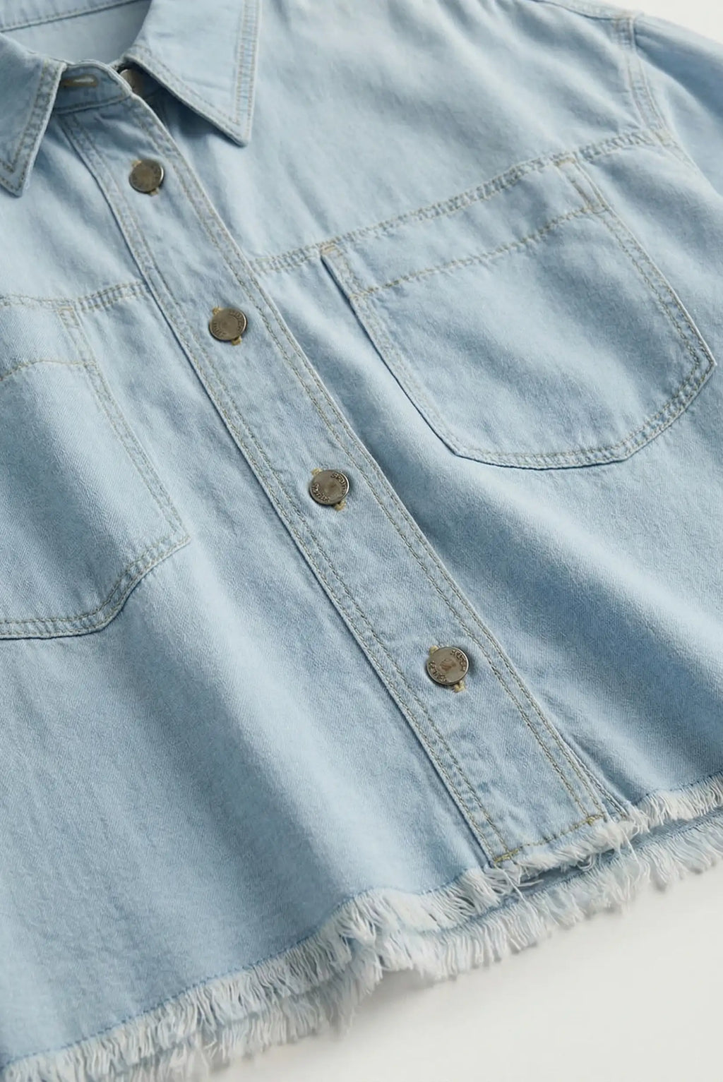 Camisa Denim Azul Corta Mujer Estilo Deshilachado Casual Moderna