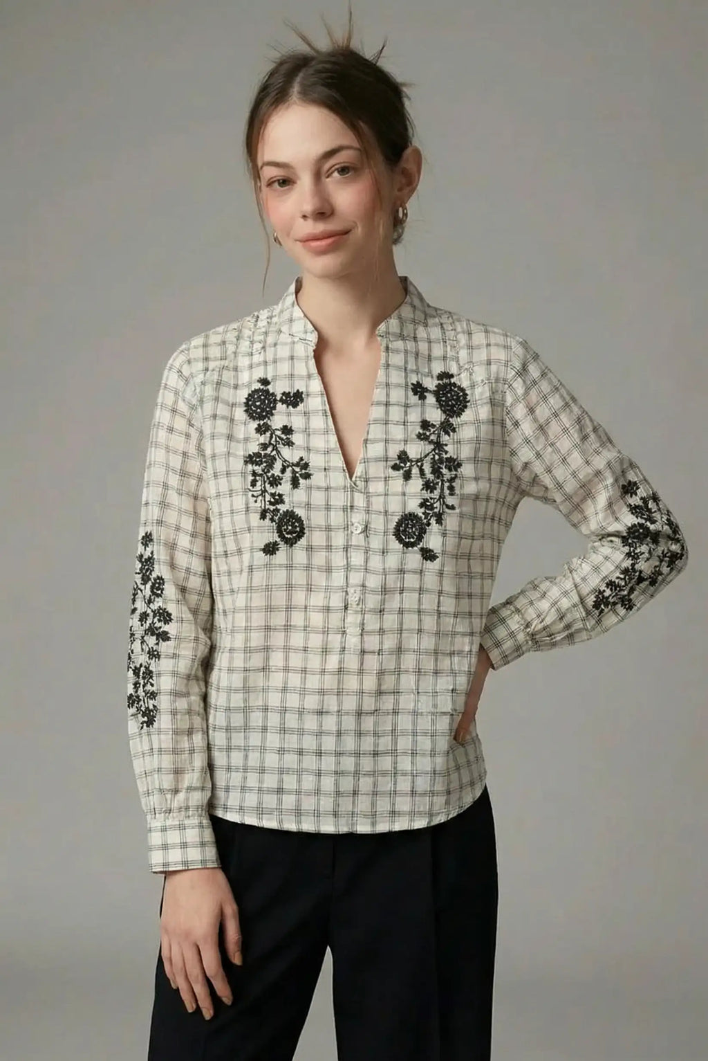 Camisa Mujer Beige Manga Larga con Cuadros y Bordado Floral Boho
