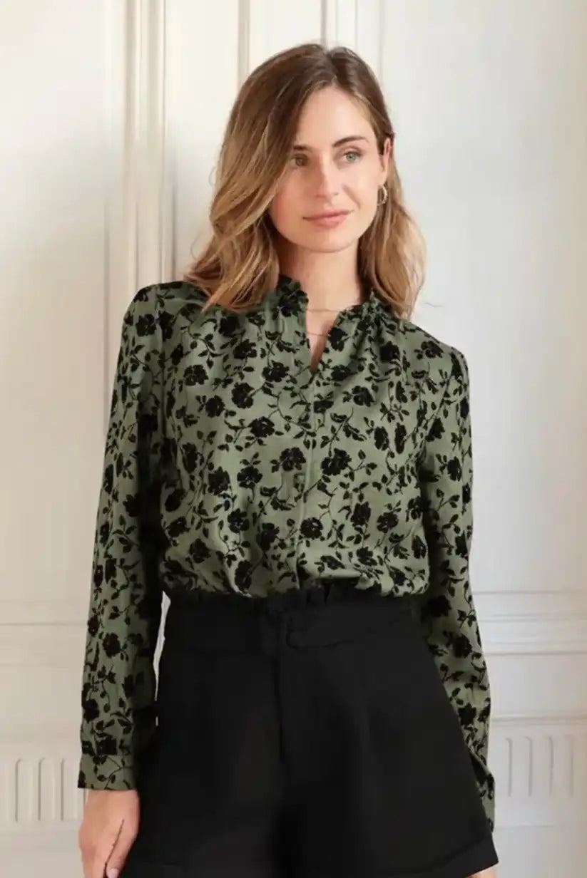 Camisa Verde Oliva Mujer Bordado Floral Negro Elegante Satinada
