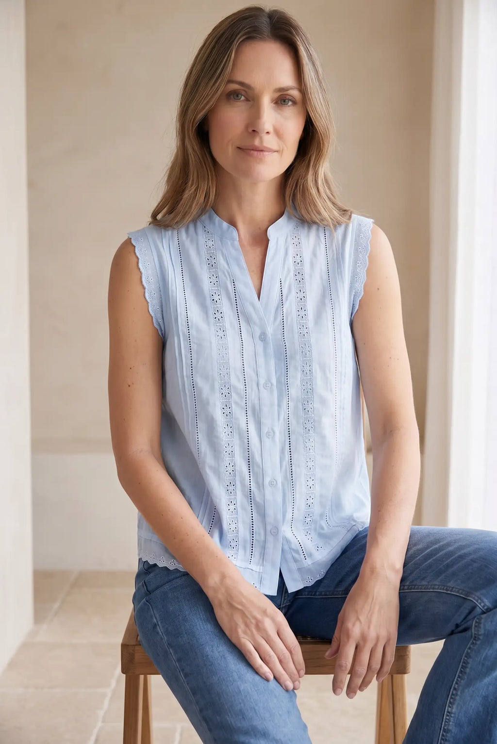 Camisa Mujer Sin Mangas Azul Celeste Bordada