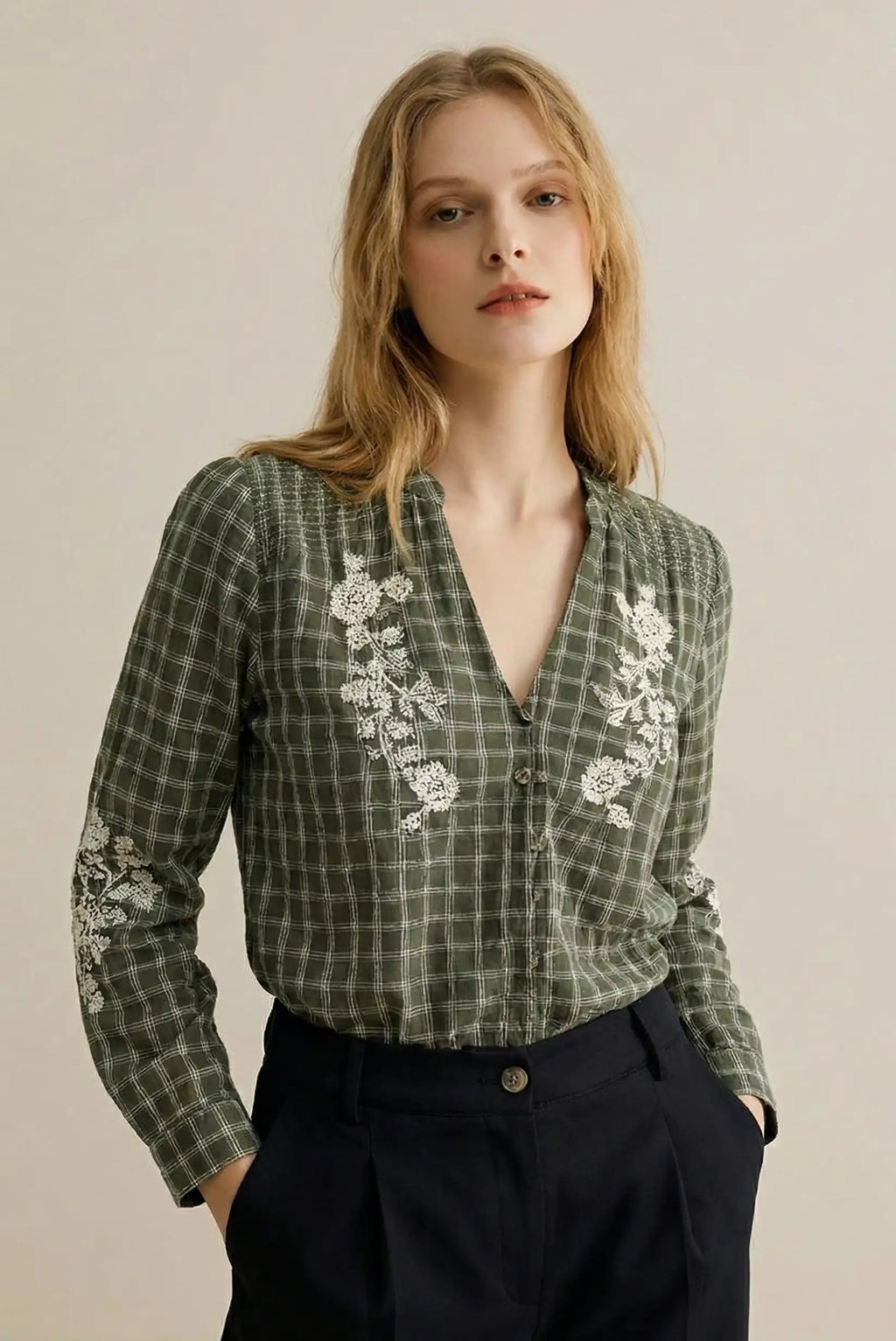 Camisa Mujer Verde Kaki Cuadros Bordados Florales Boho Chic Algodón