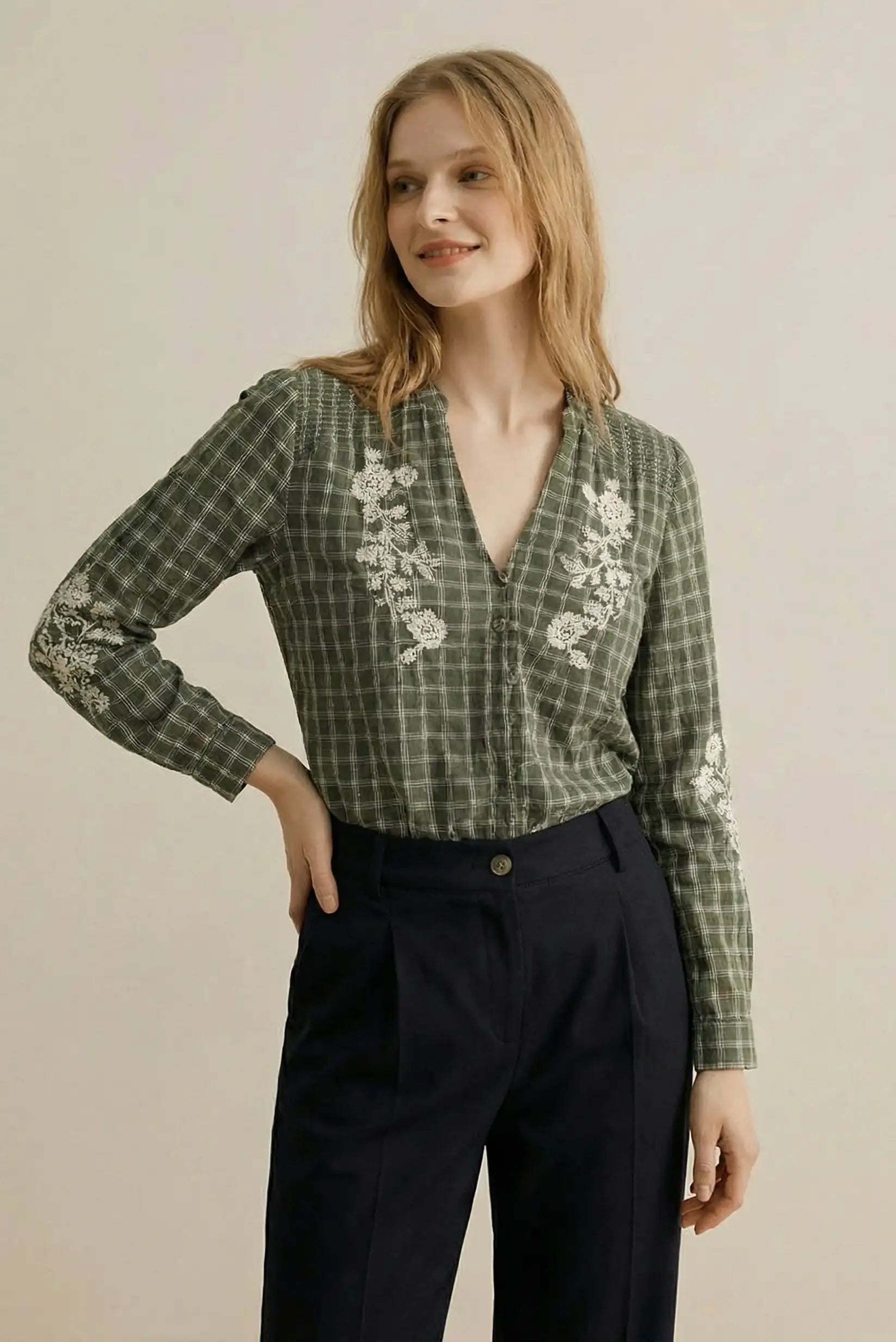 Camisa Mujer Verde Kaki Cuadros Bordados Florales Boho Chic Algodón