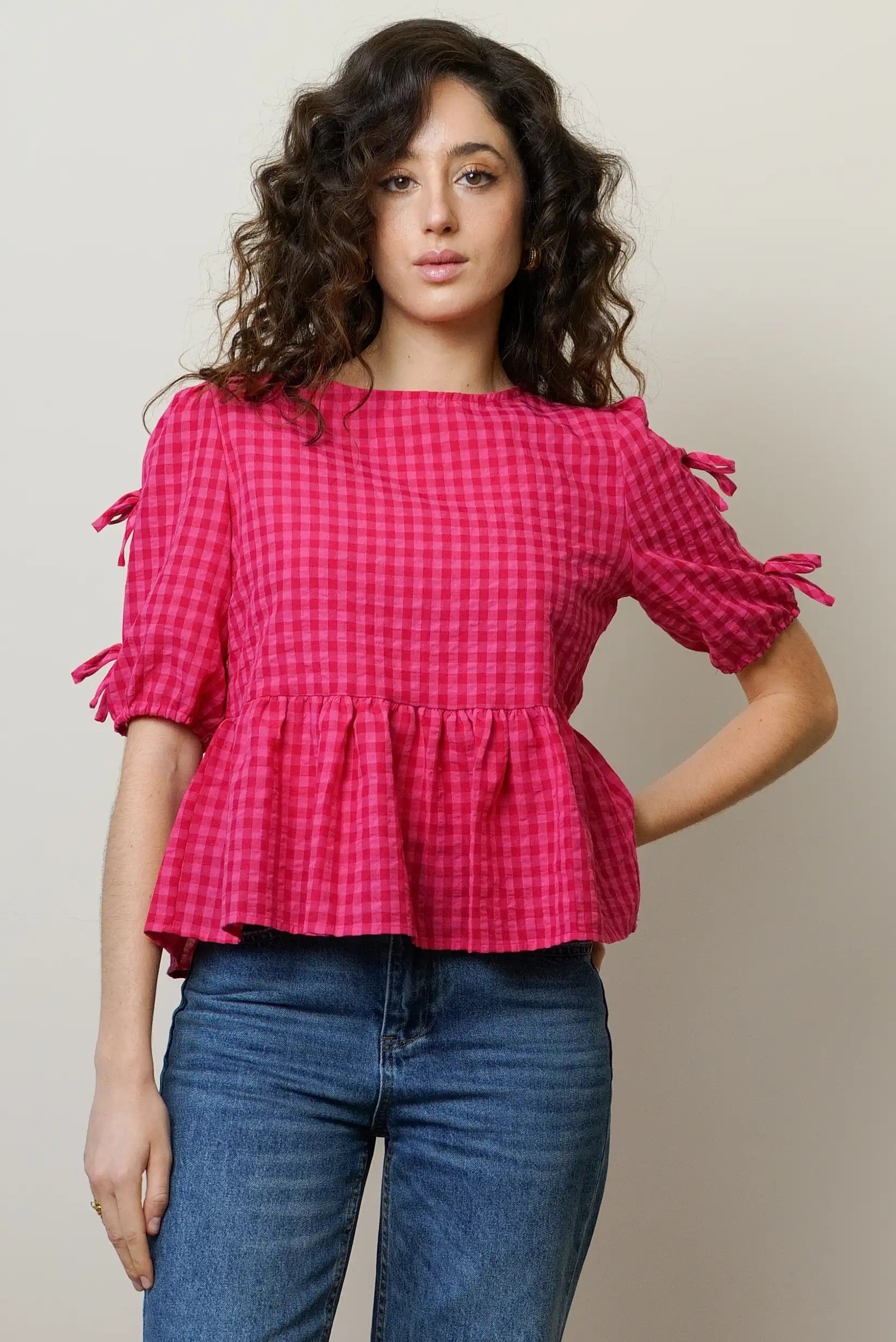 Blusa Mujer Cuadros Rosa Manga Corta Volante | Primavera