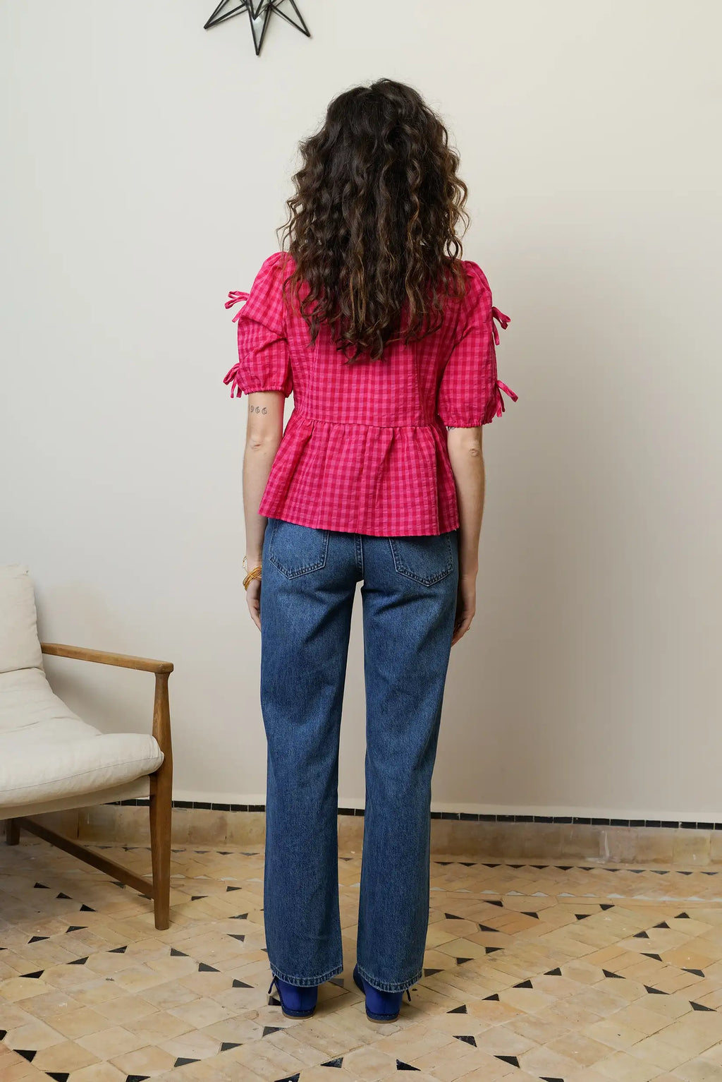 Blusa Mujer Cuadros Rosa Manga Corta Volante | Primavera