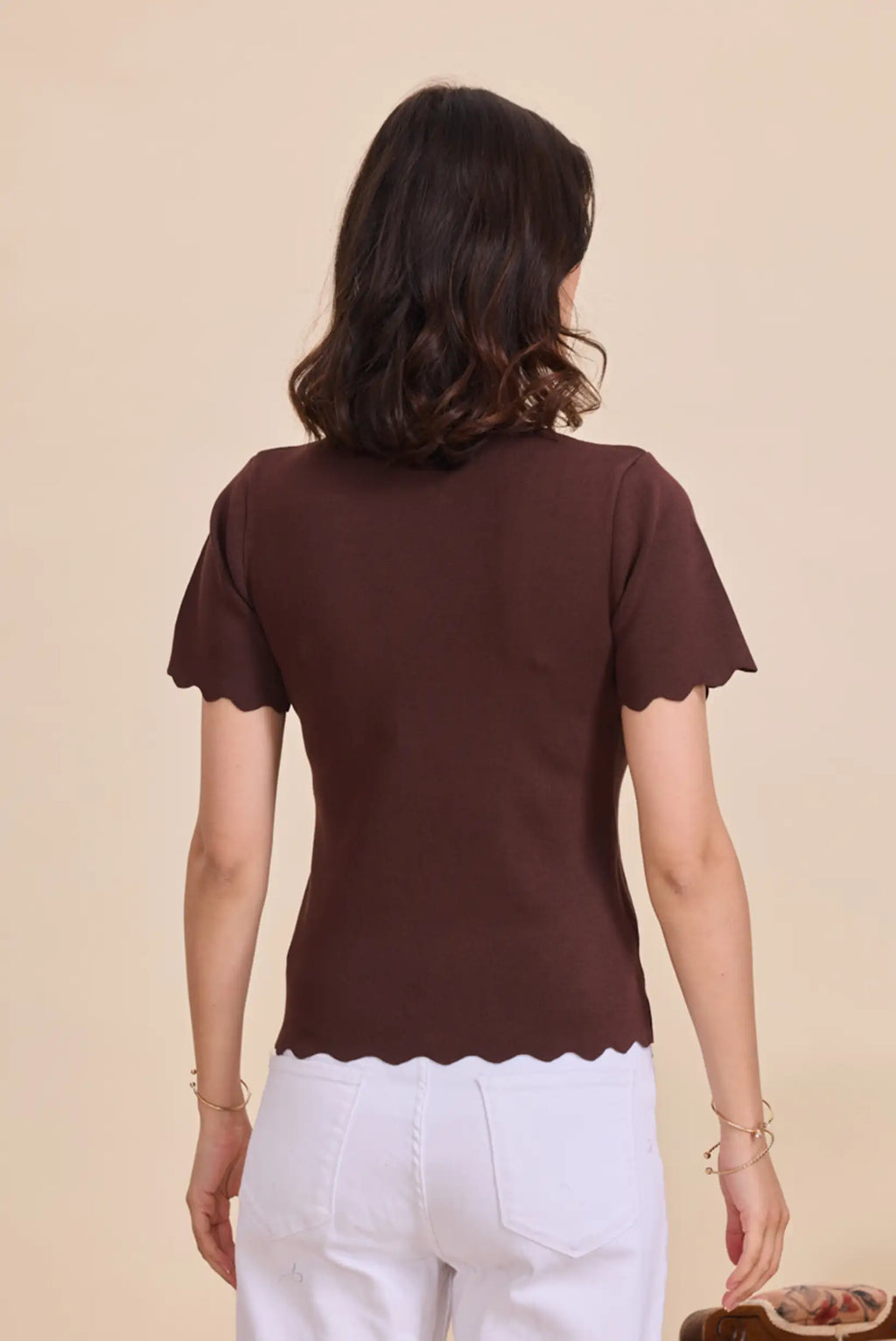 Top mujer Manga Corta Ondulada Marrón Chocolate