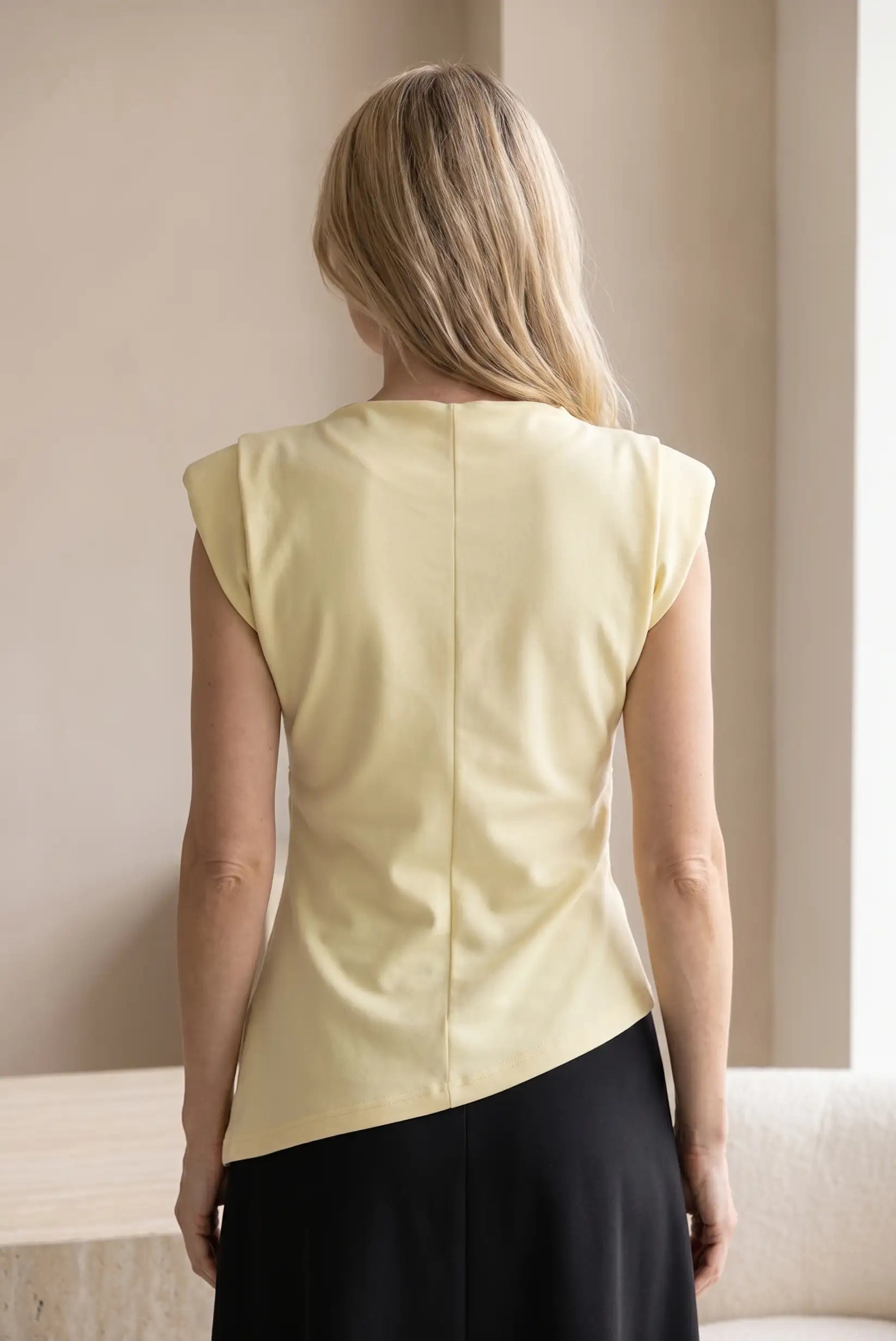 Camiseta Asimétrica Mujer Primavera | Amarillo Claro