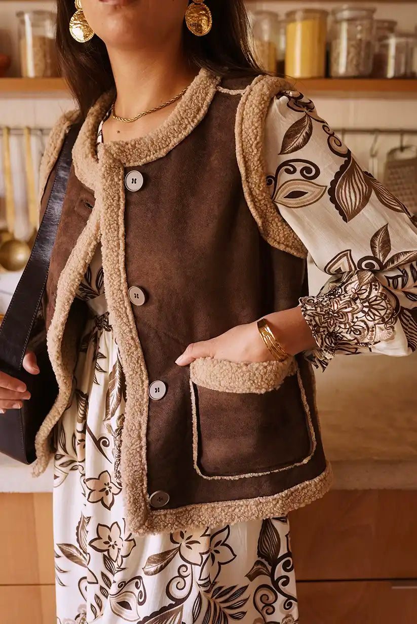 Chaleco Marrón Borreguito Mujer Estilo Boho Otoño Cozy Chic