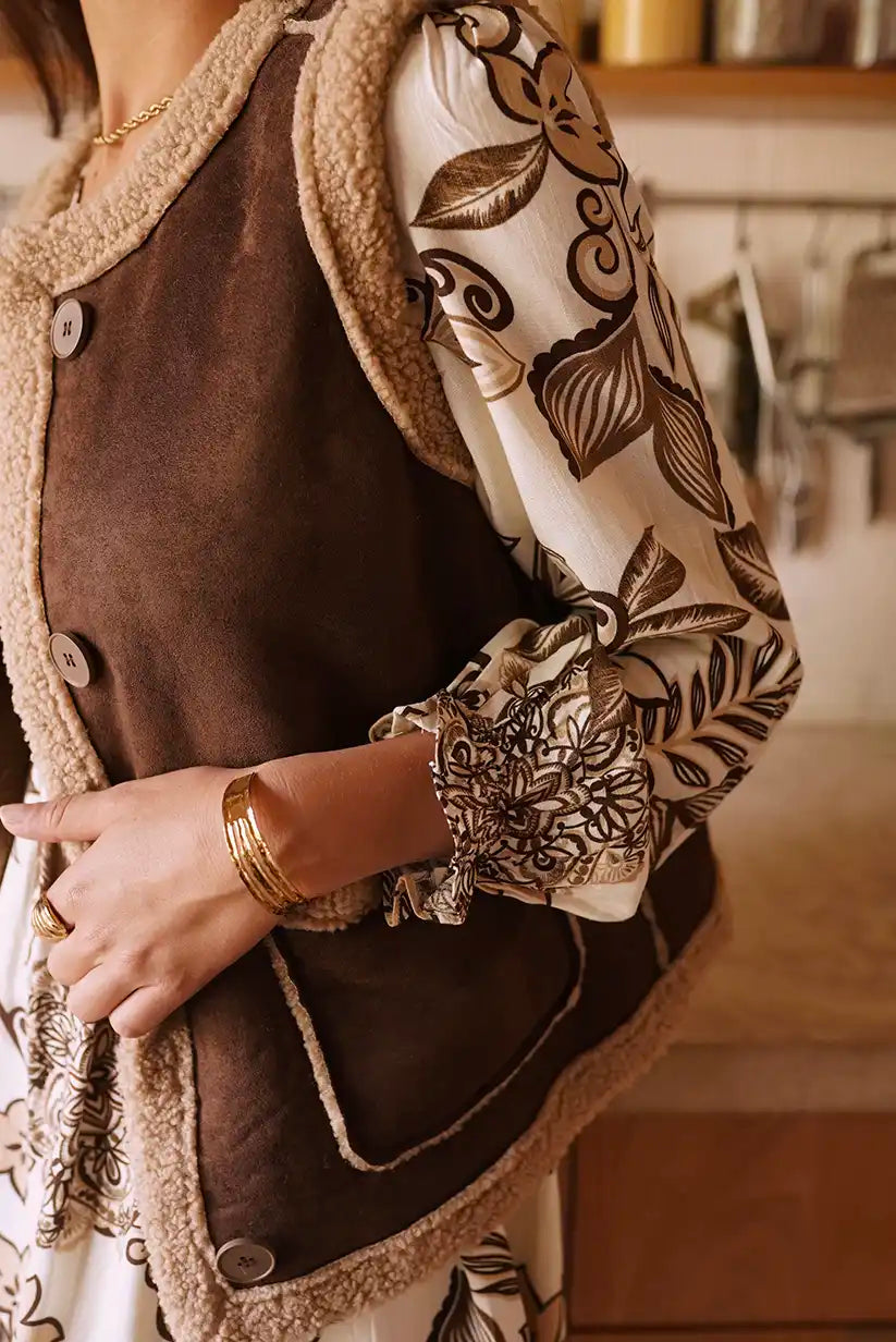 Chaleco Marrón Borreguito Mujer Estilo Boho Otoño Cozy Chic