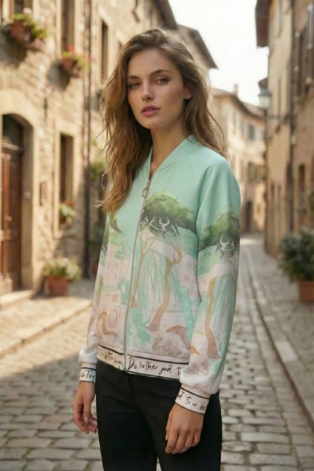 Chaqueta bomber mujer tejido ligero verde estampado safari