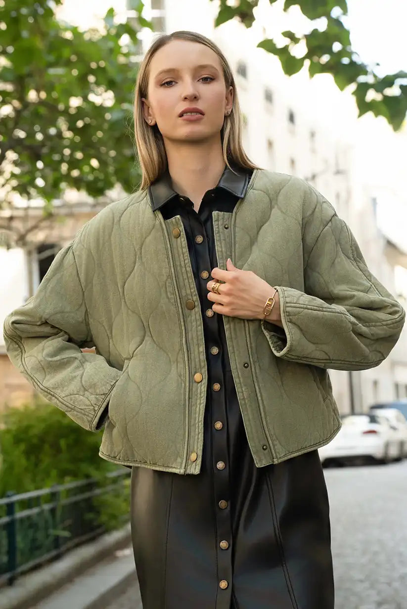 Chaqueta Acolchada Verde Kaki Mujer Sin Cuello 100% Algodón
