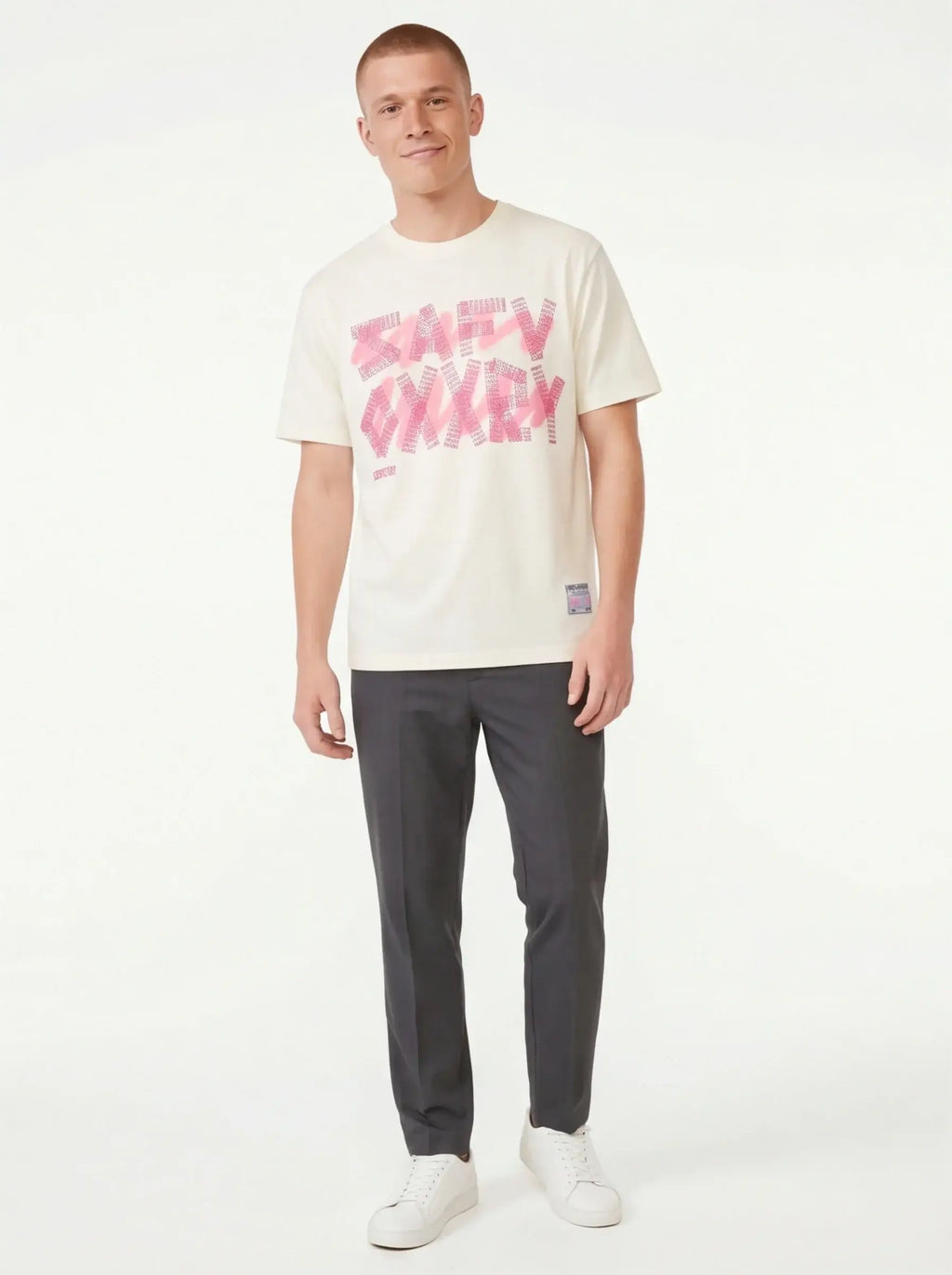 Camiseta Refinada – Sarga de Lujo con Estética Moderna