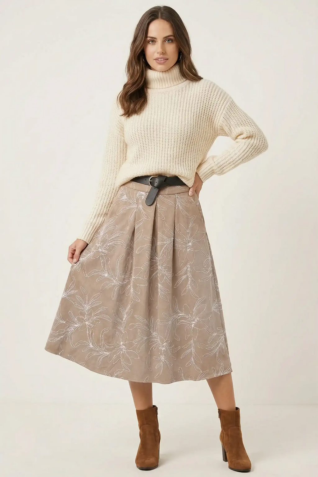 Falda midi floral beige con cintura alta y cinturón incluido