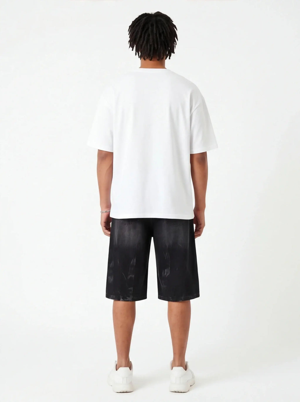 Pantalones Tres Cuartos Urbanos – Interior Afelpado con Estilo Contemporáneo