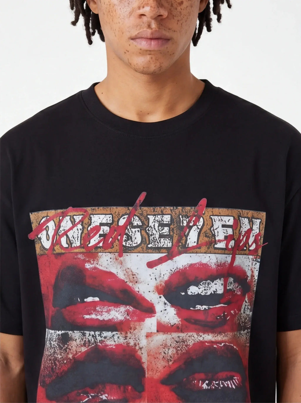 Dense Iconic Tee