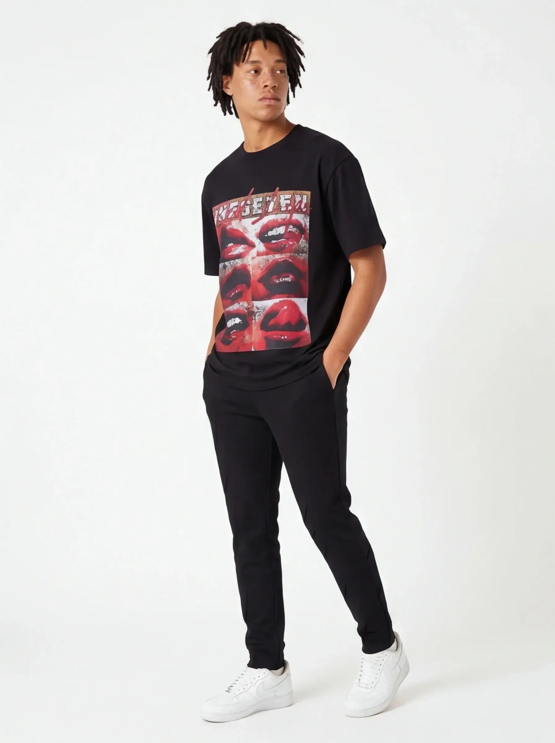 Dense Iconic Tee