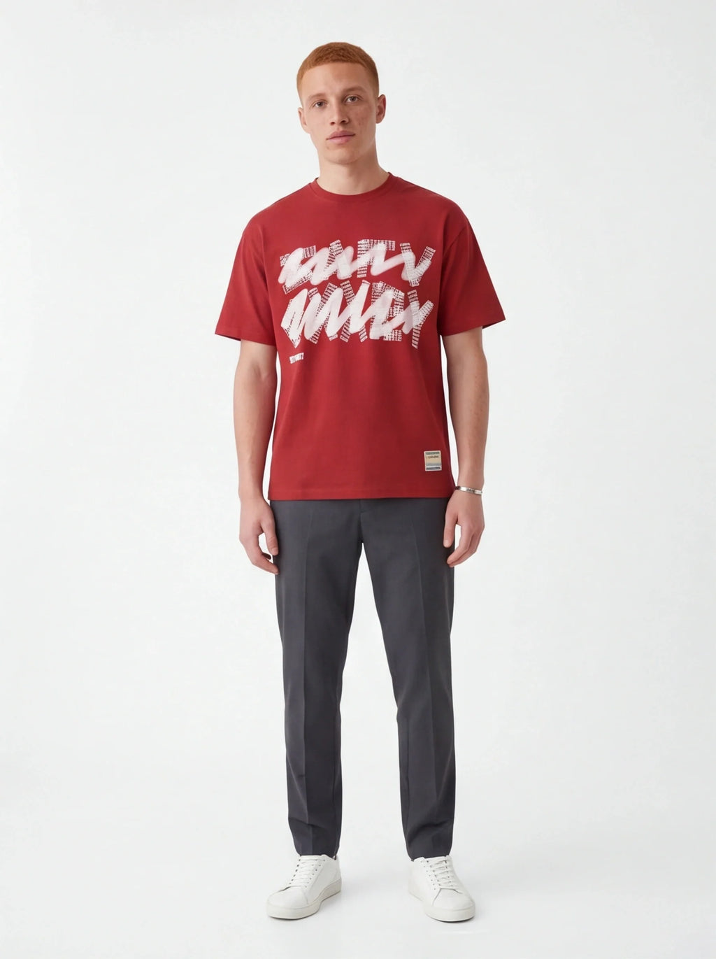 Camiseta Refinada – Sarga de Lujo con Estética Moderna