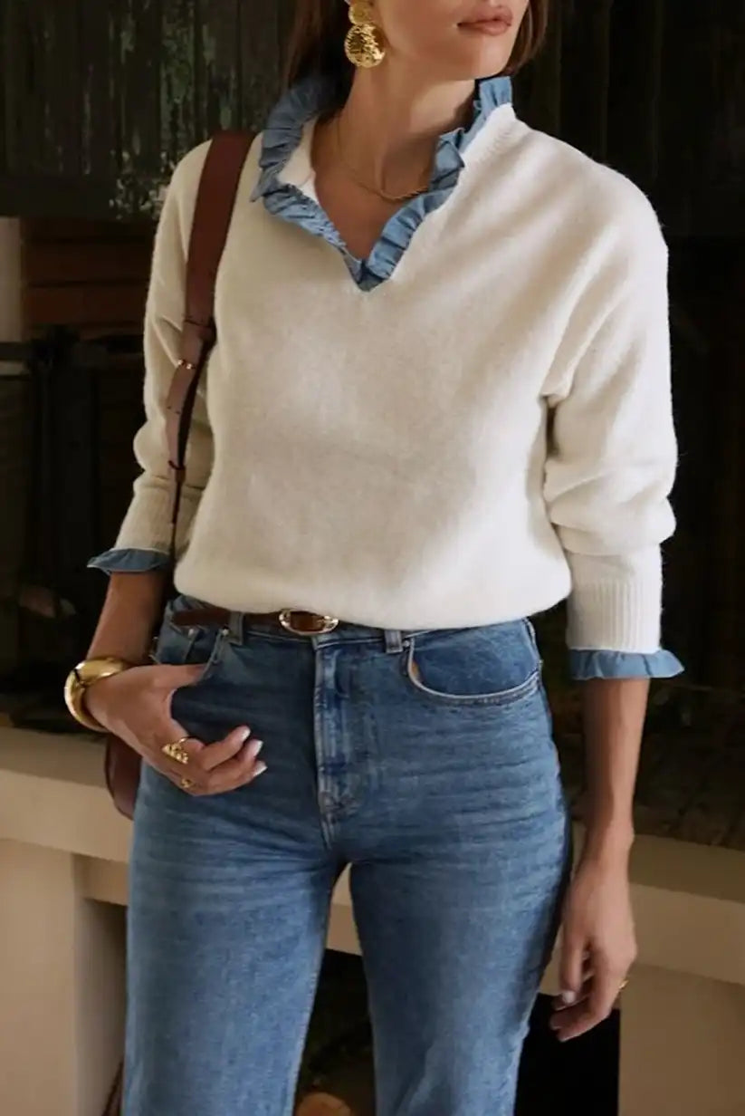 Jersey blanco mujer con volantes azul romántico cálido y elegante