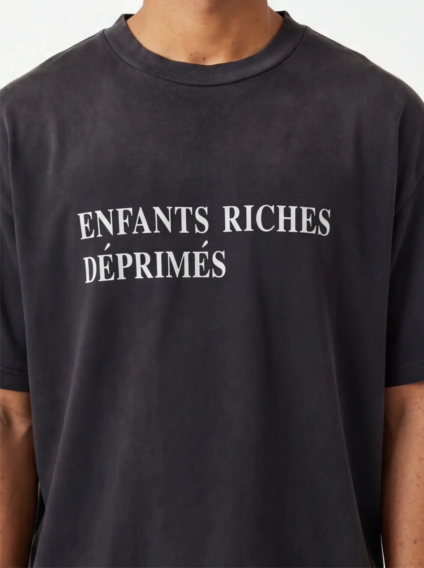 Camiseta Minimalista Acabado Mate – Edición Limitada | Lambda