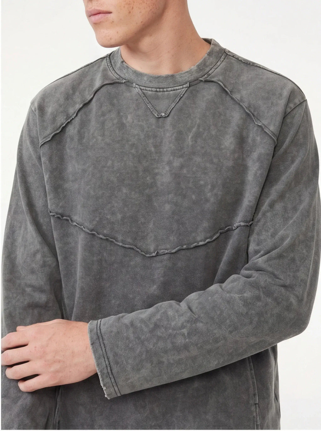 Dense Relaxed Pullover