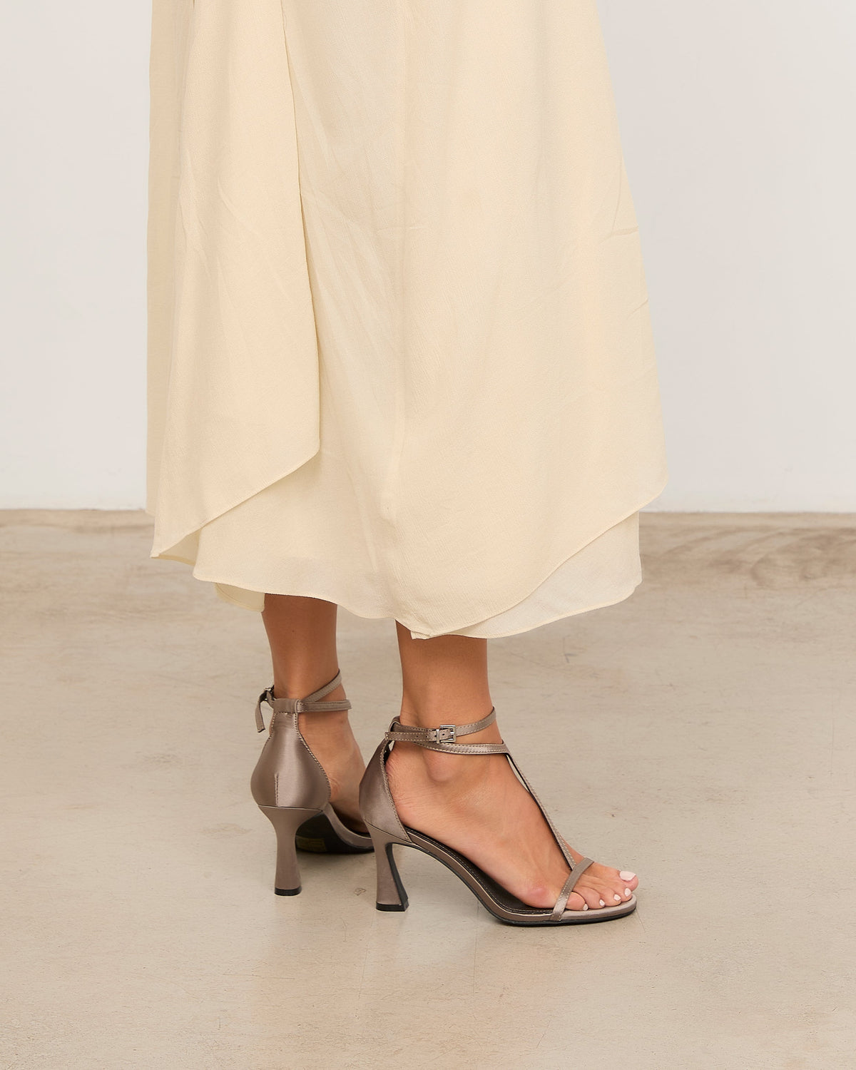 EDNA GRIS SATIN