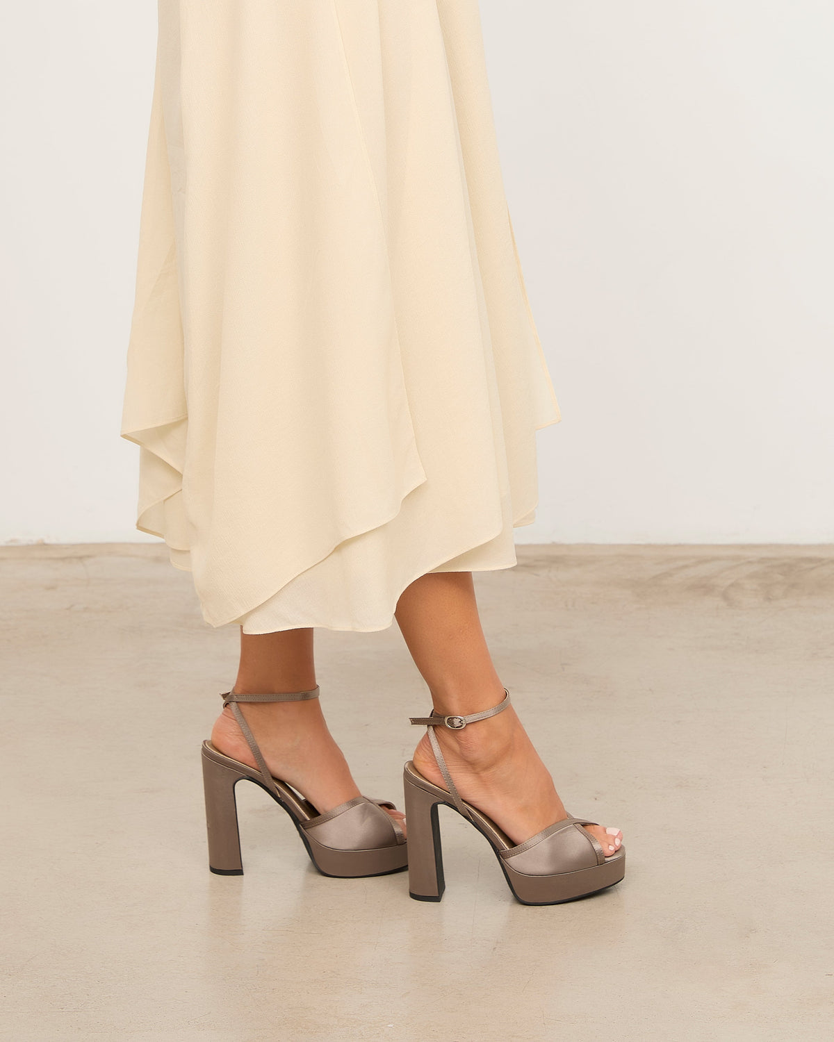 OCLA GRIS SATIN