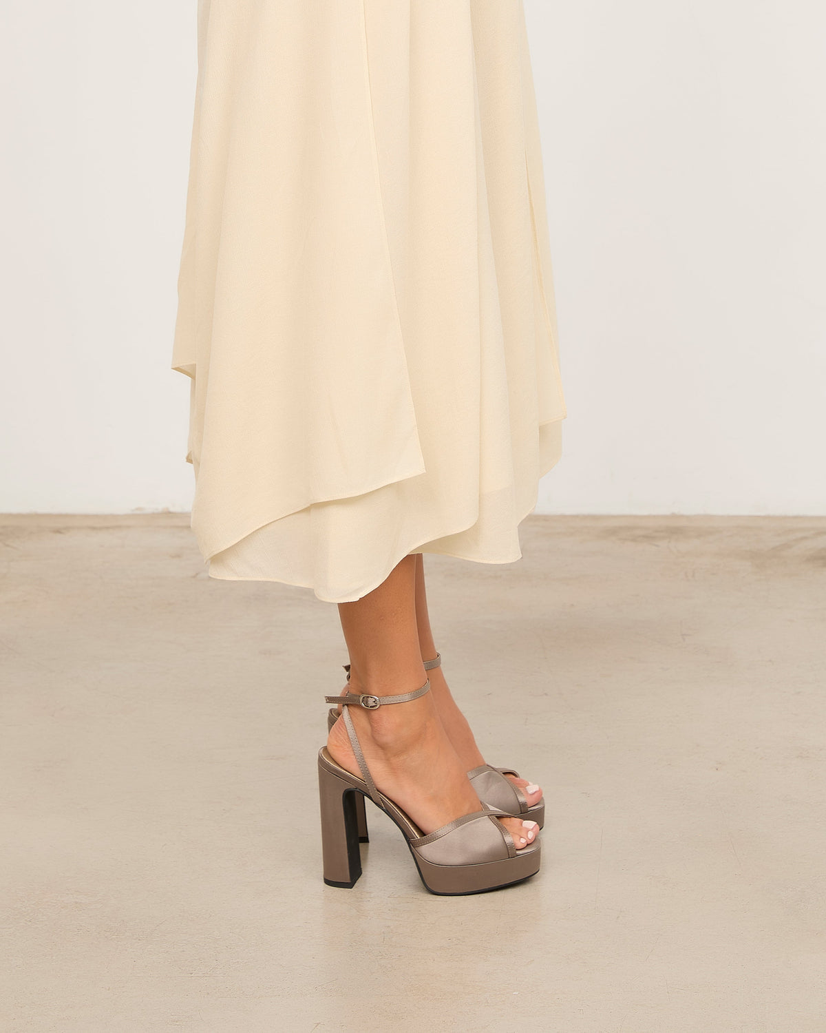 OCLA GRIS SATIN