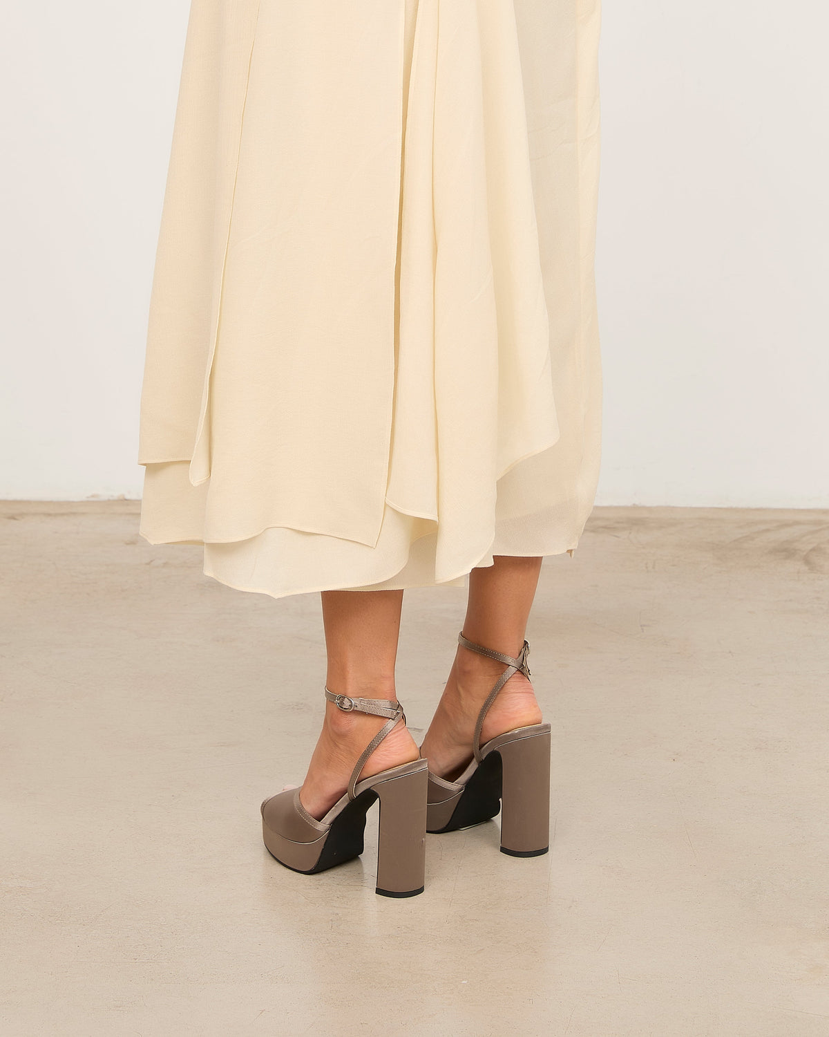 OCLA GRIS SATIN
