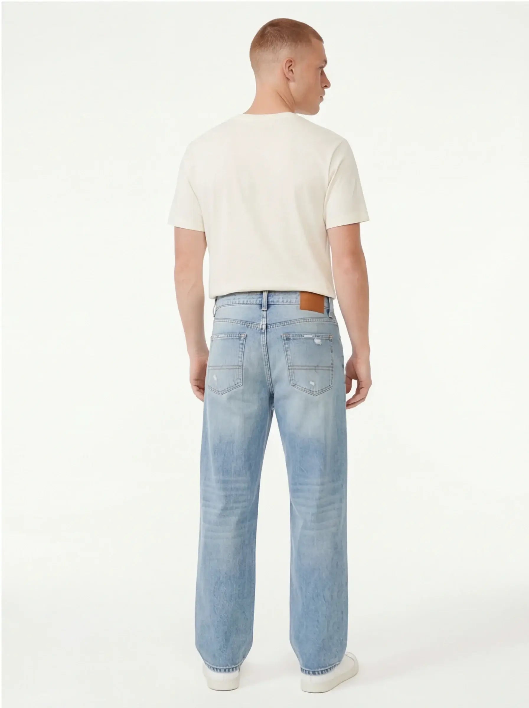 Jeans Sleek – Tacto Sedoso y Presencia Urbana