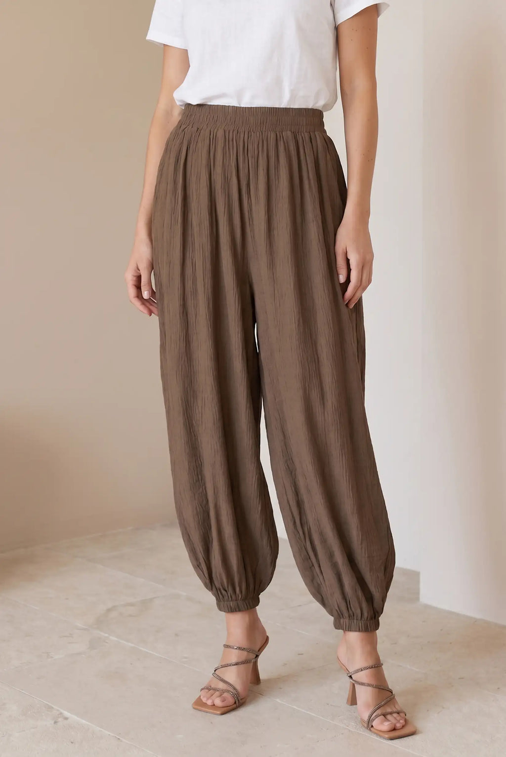 Pantalón Mujer Bombacho Largo Marrón Chocolate Fluido Verano