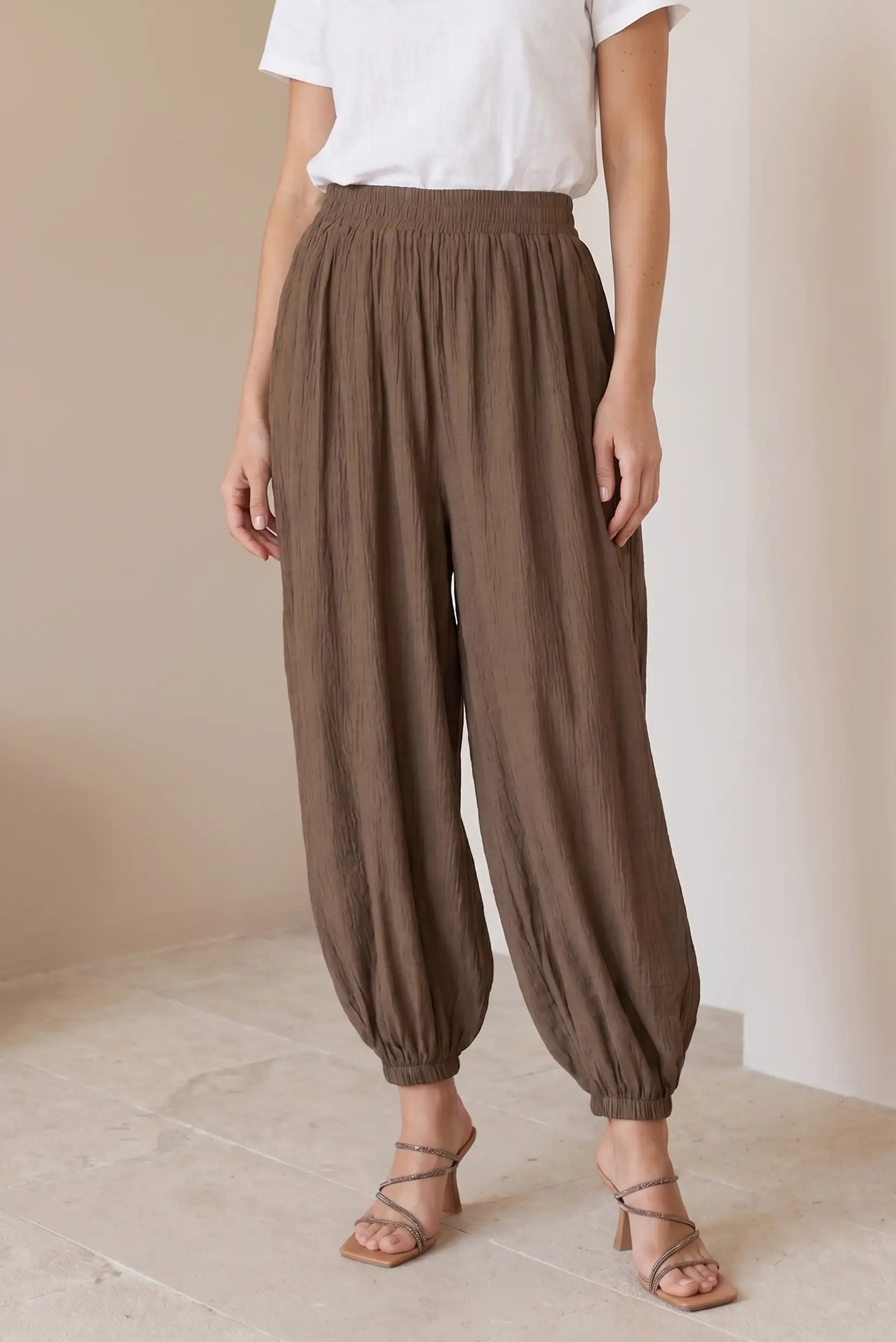 Pantalón Mujer Bombacho Largo Marrón Chocolate Fluido Verano