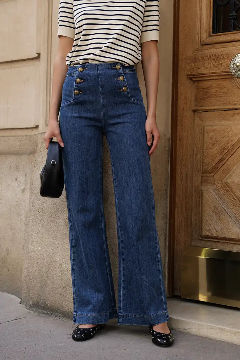 Pantalón Mujer Azul Talle Alto Campana con Botones Dorados Denim