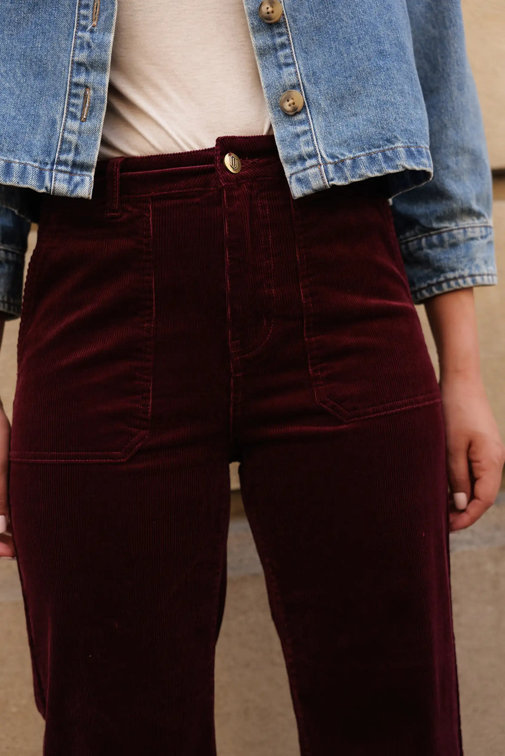 Pantalon largo mujer campana micropana burdeos