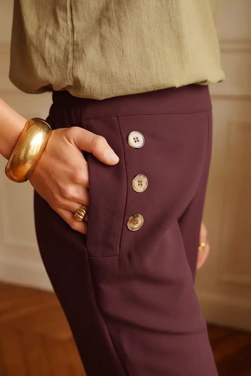 Pantalón Burdeos Mujer Estilo Marinero Cintura Alta con Botones