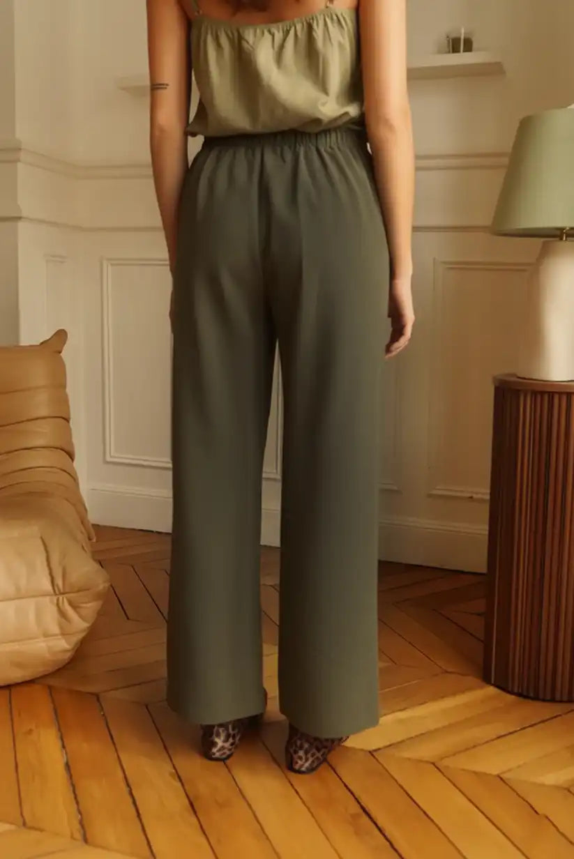 Pantalón Verde Mujer Estilo Marinero con Botones Dorados Elegante