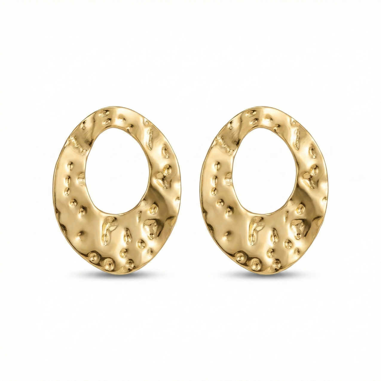 Pendientes de Botón Ovalados con Textura Martillada – 100% Acero Bañado en Oro 18K