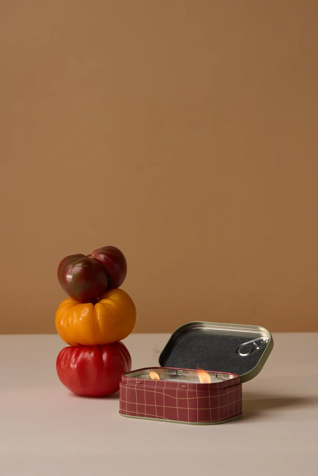 Vela en Lata Paddywax Bistro 127g - Tomate Heirloom | Aroma Fresco y Estilo Vintage
